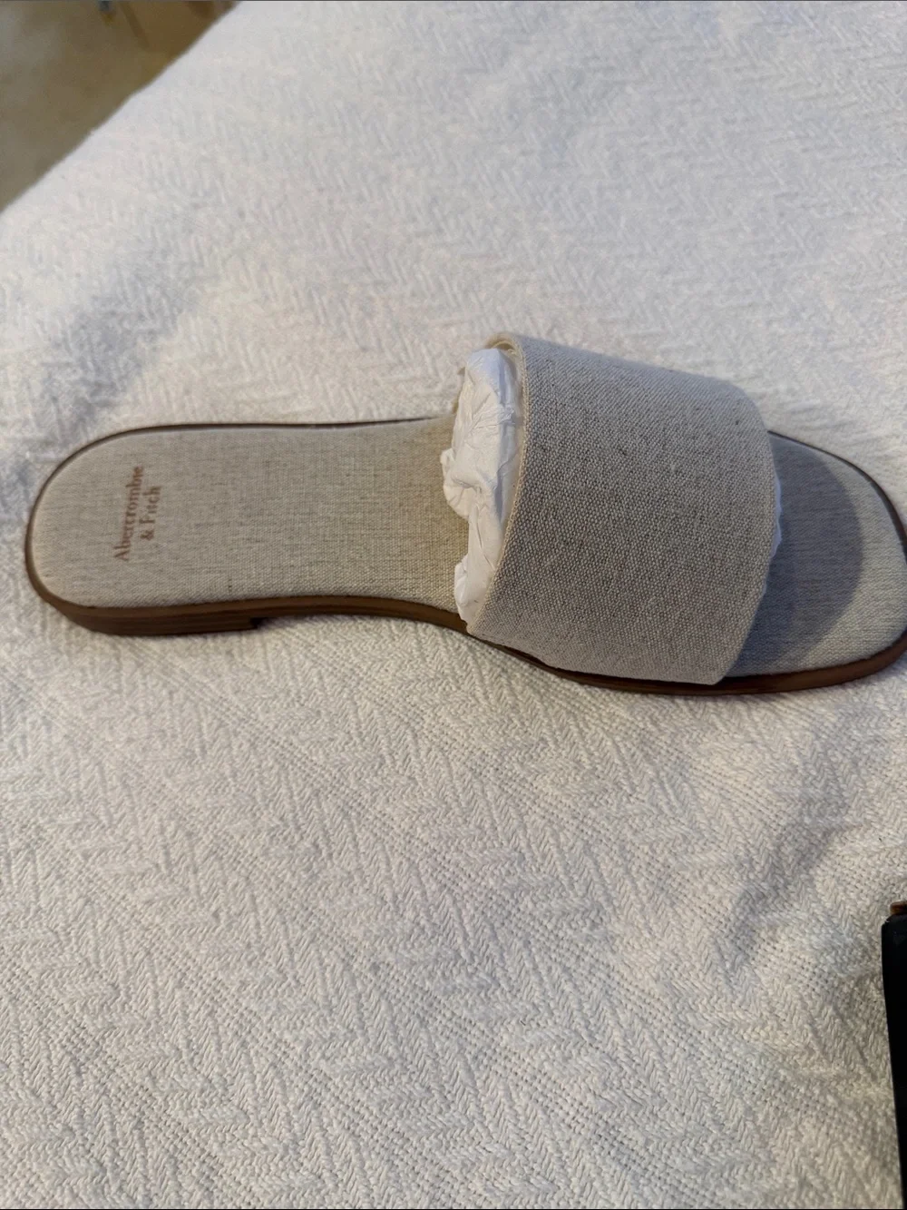 Abercrombie & Fitch neutral beige